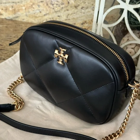 NWT TORY BURCH Kira Diamond Quilt Camera Bag Black Color - Picture 4 of 11